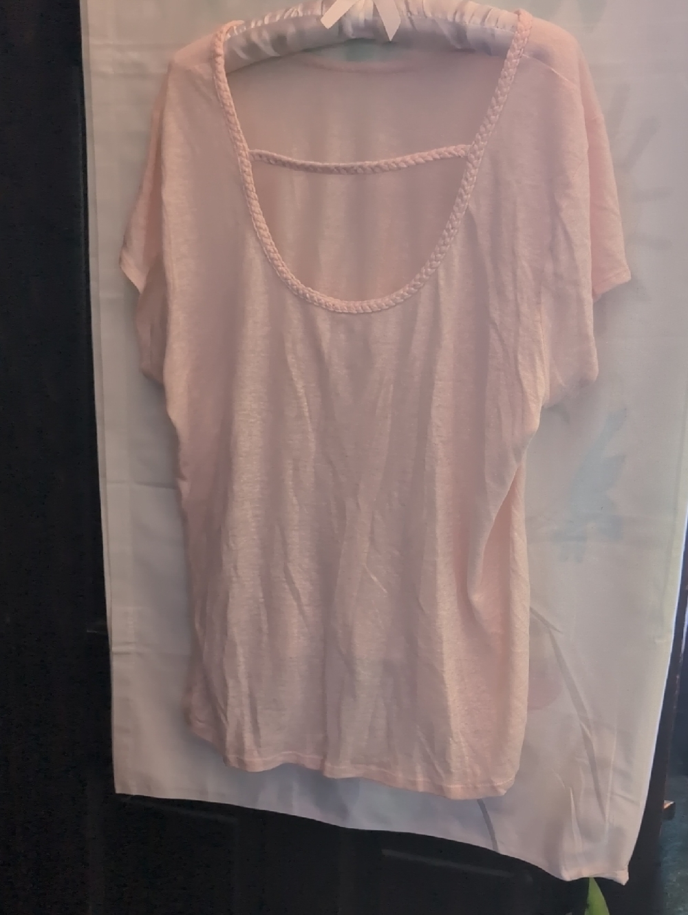 Light Pink Scoop-Neck Short Sleeve Tee